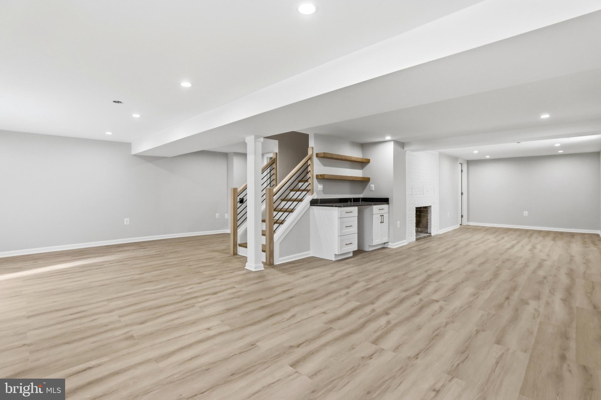 HILLWOOD - Residential