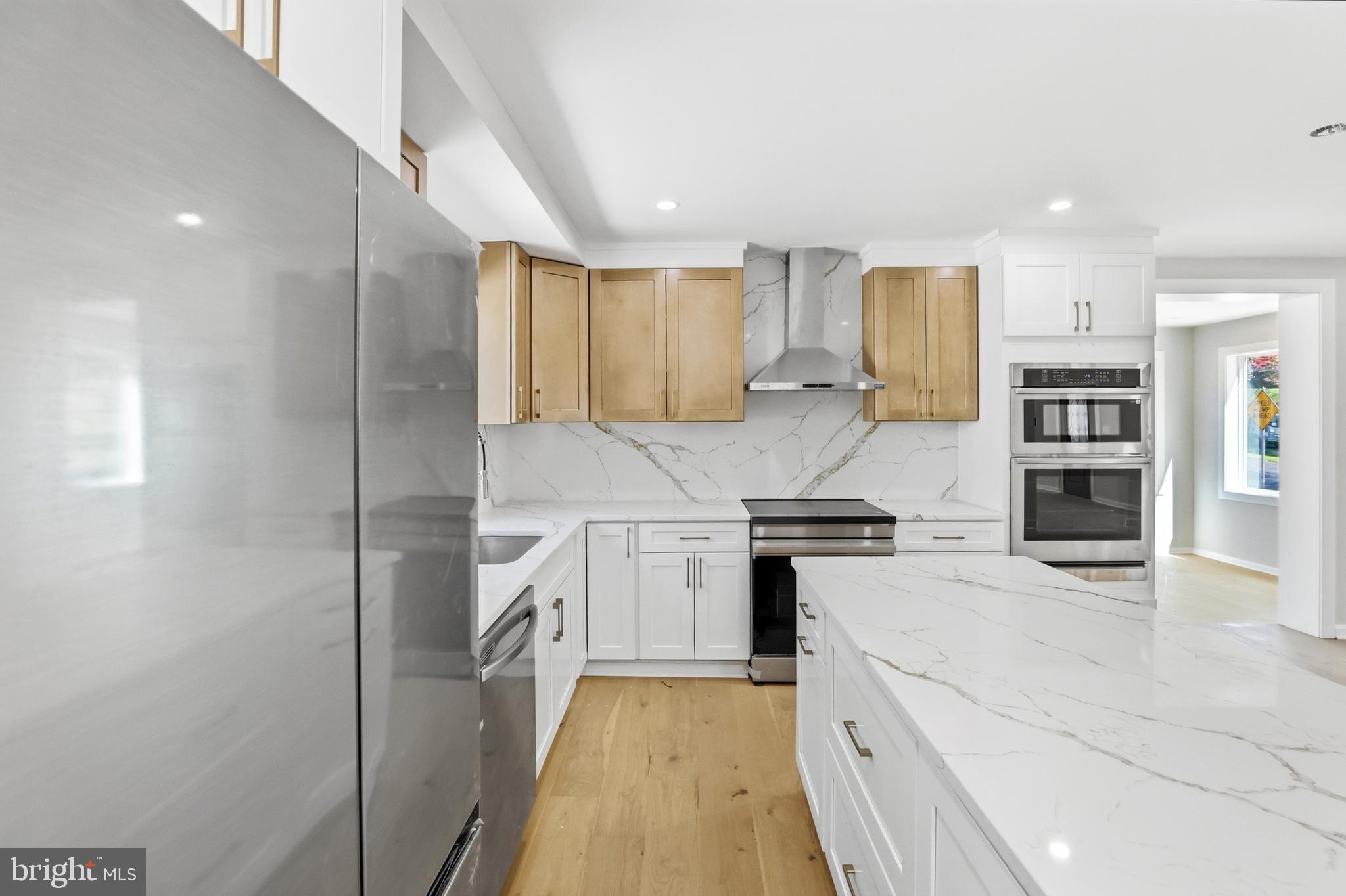 HILLWOOD - Residential