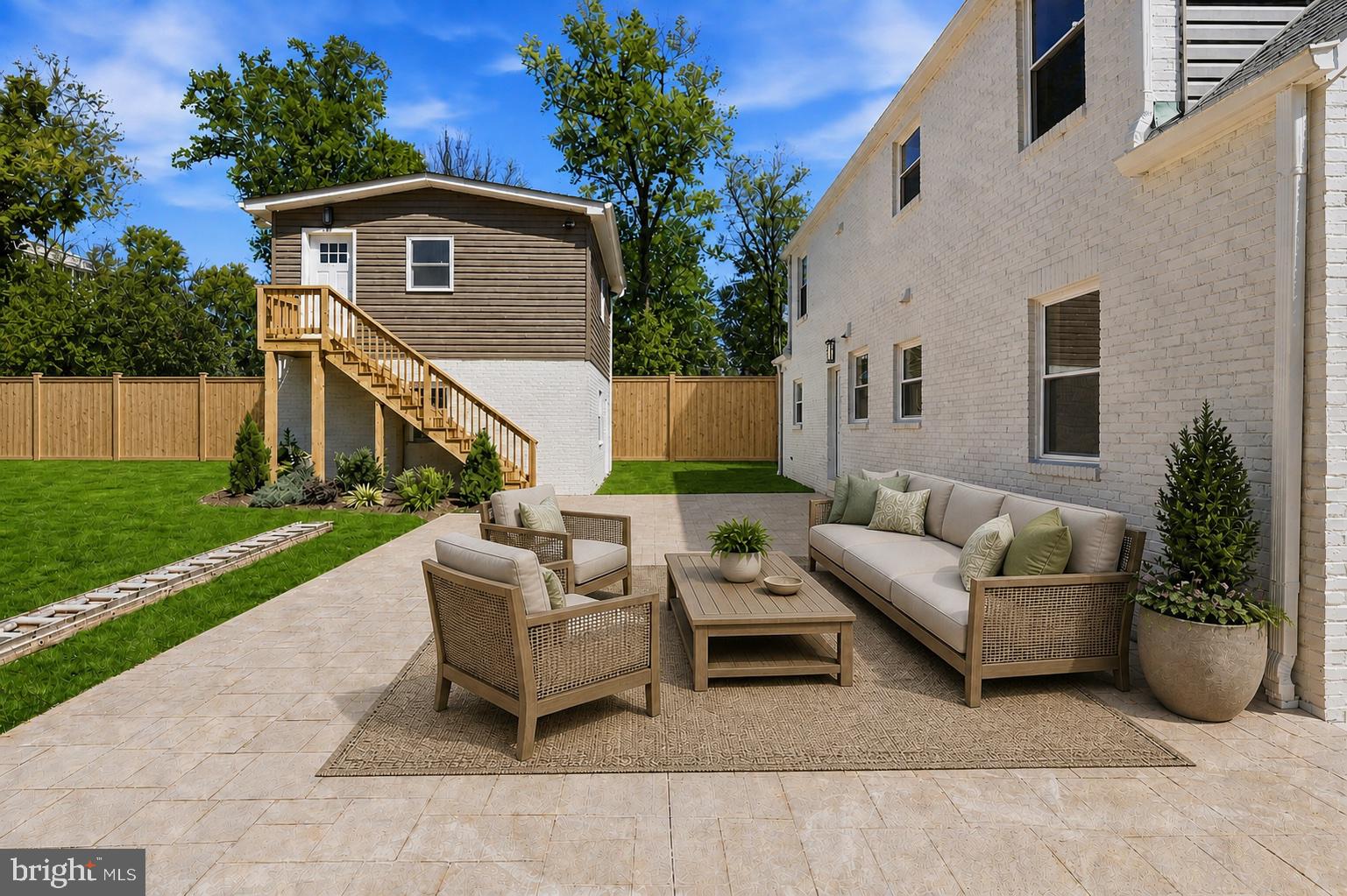 HILLWOOD - Residential