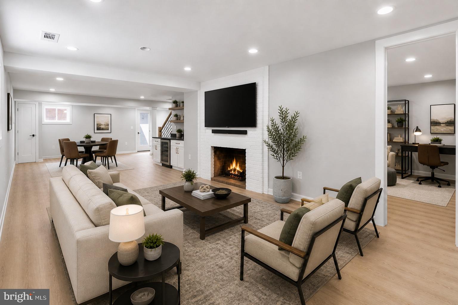 HILLWOOD - Residential