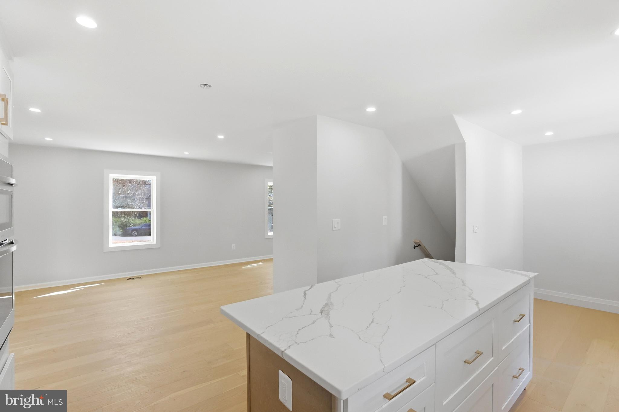 HILLWOOD - Residential