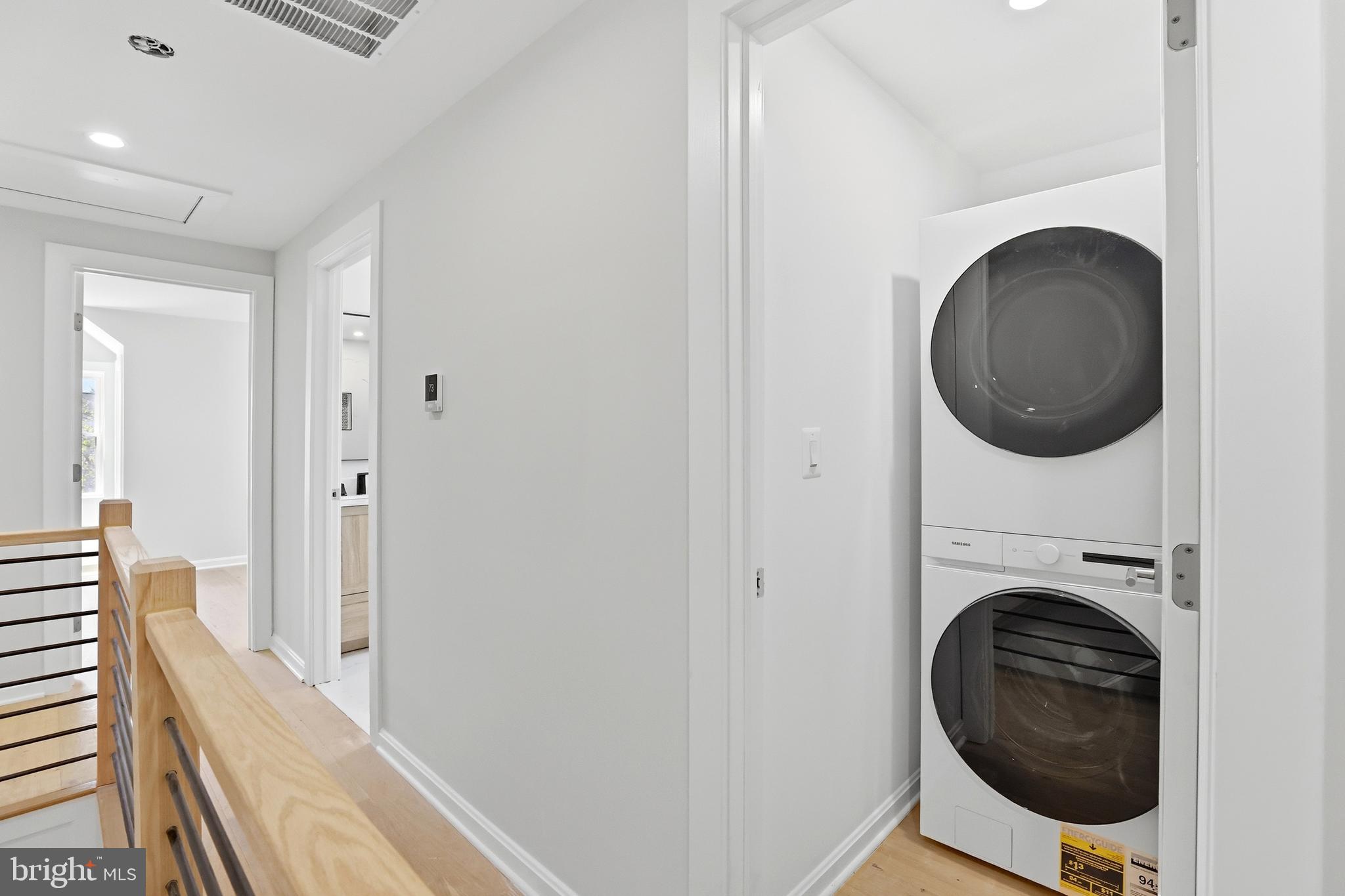 HILLWOOD - Residential