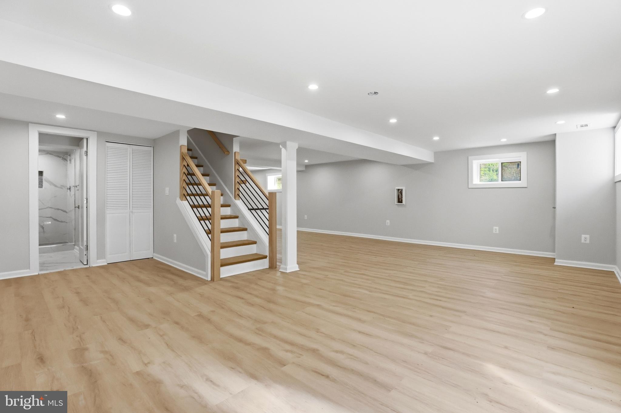 HILLWOOD - Residential