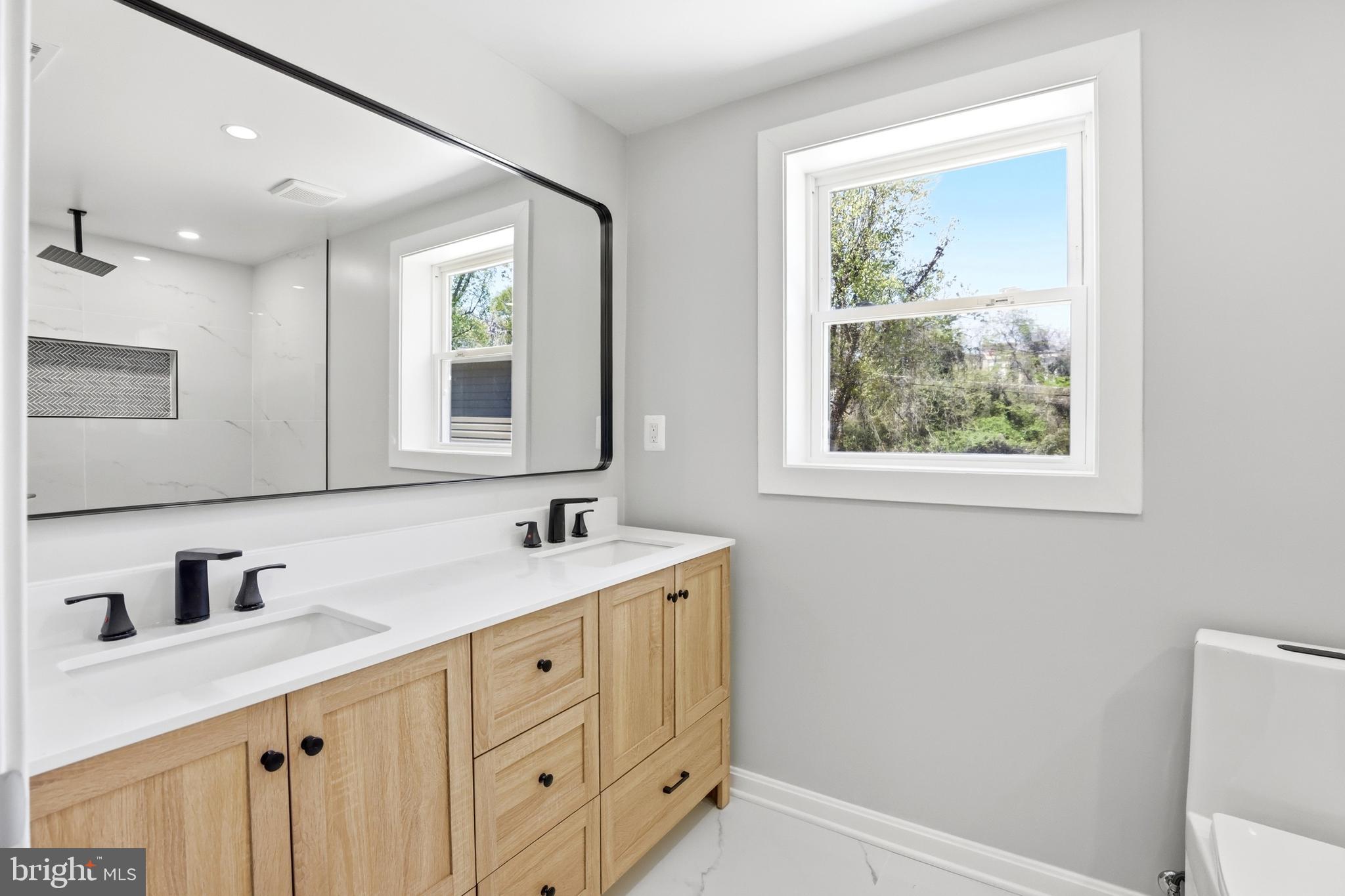 HILLWOOD - Residential