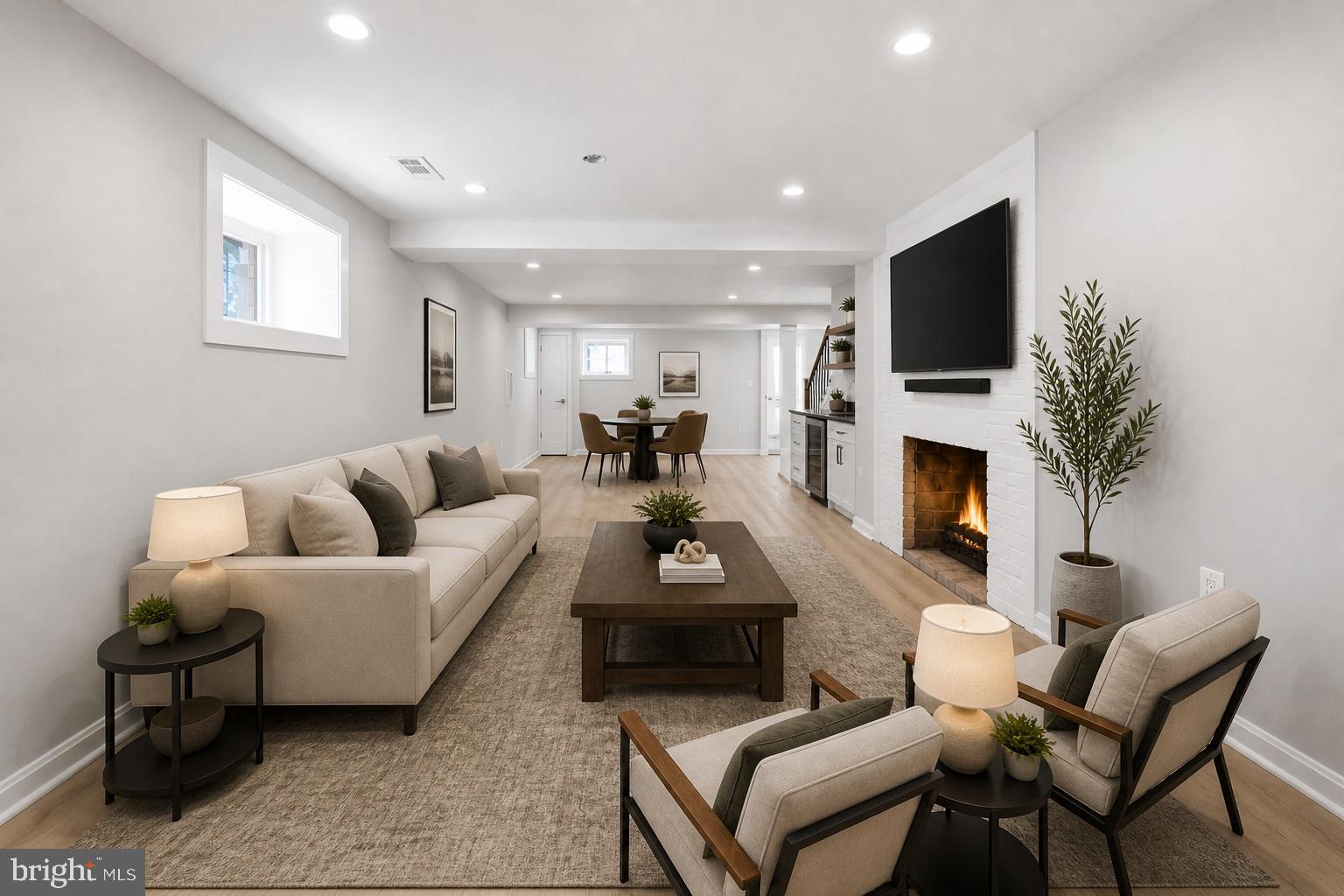 HILLWOOD - Residential
