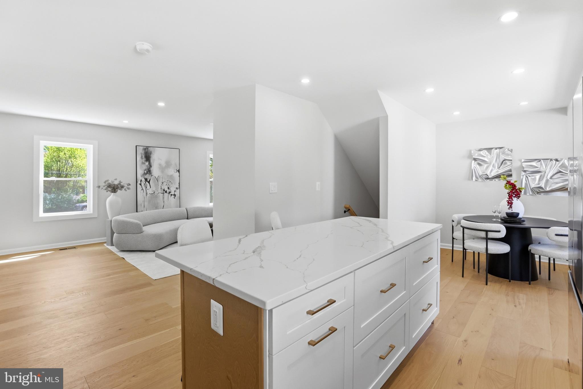 HILLWOOD - Residential