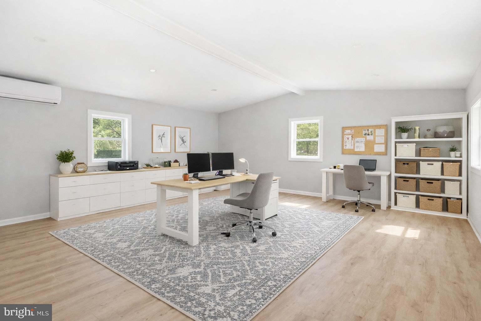 HILLWOOD - Residential