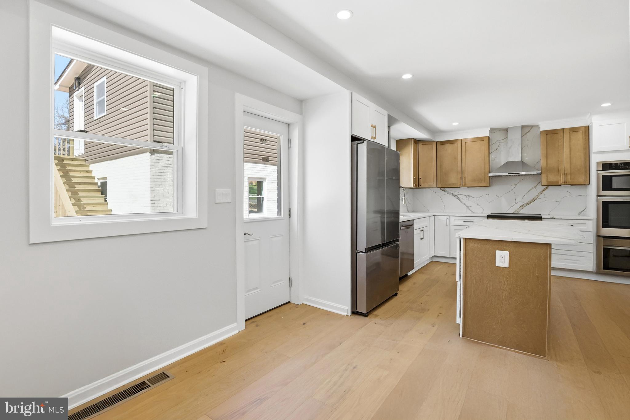 HILLWOOD - Residential