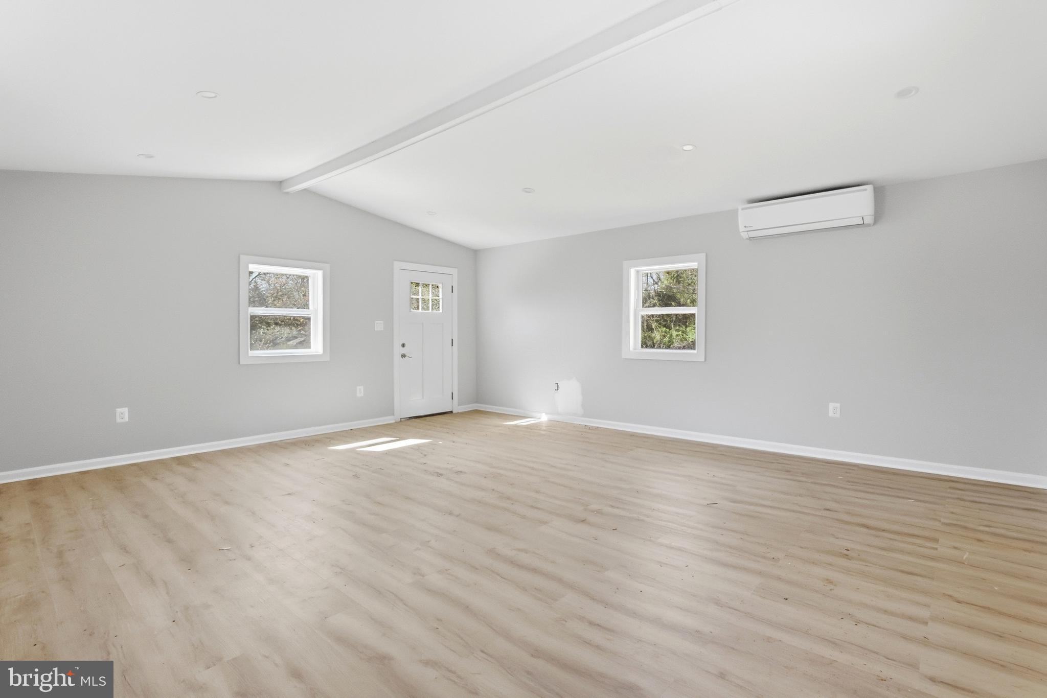 HILLWOOD - Residential