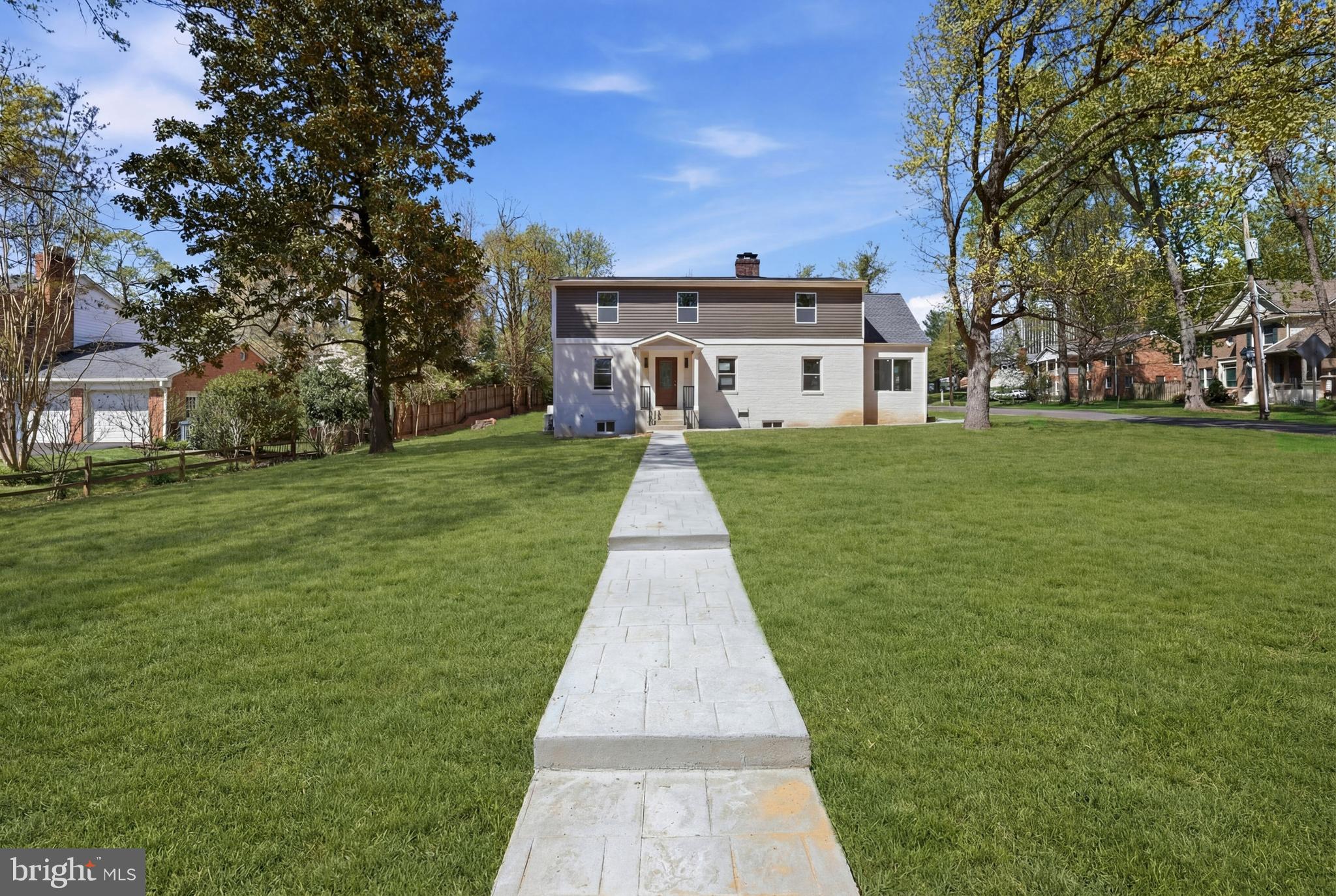 HILLWOOD - Residential