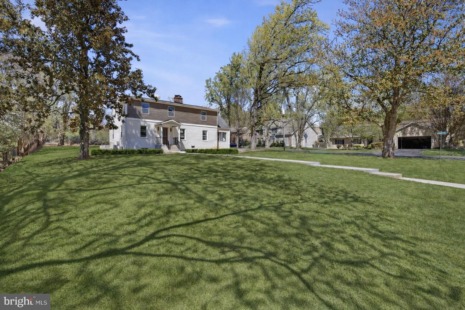 HILLWOOD - Residential