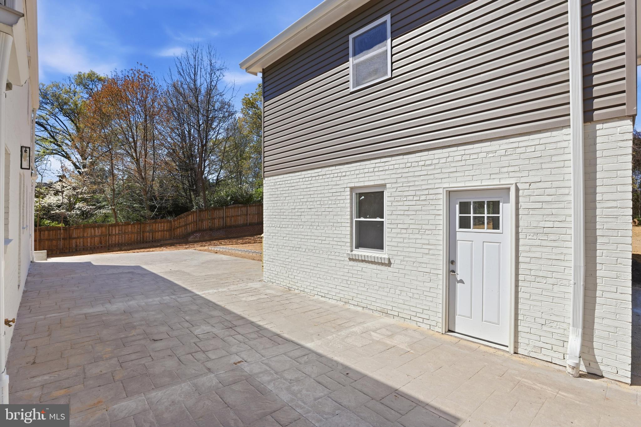 HILLWOOD - Residential