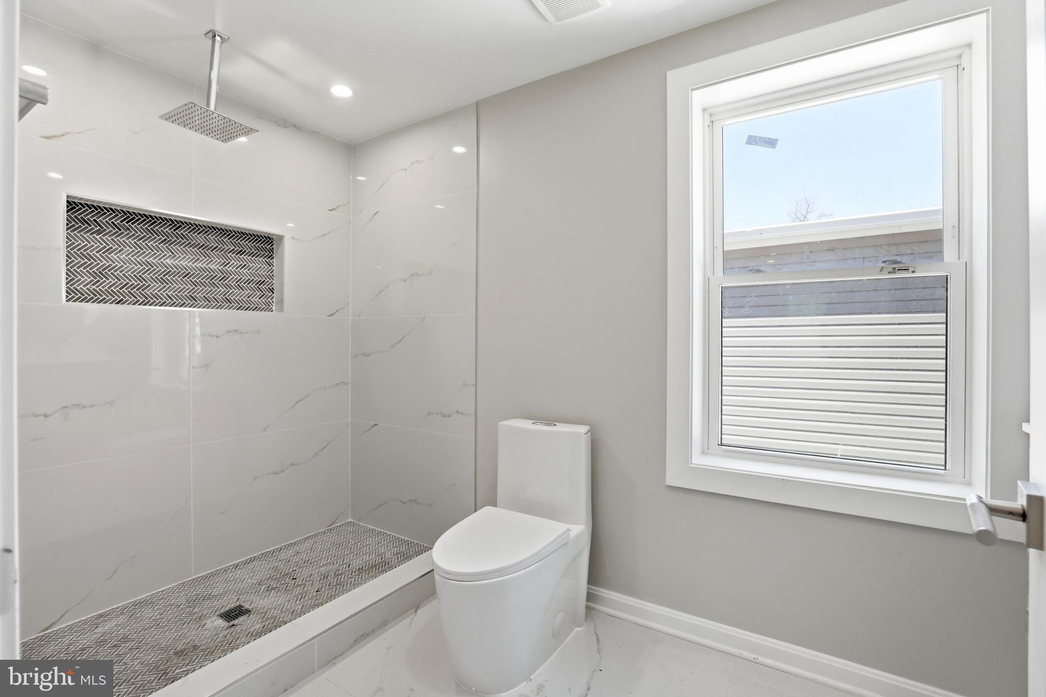 HILLWOOD - Residential