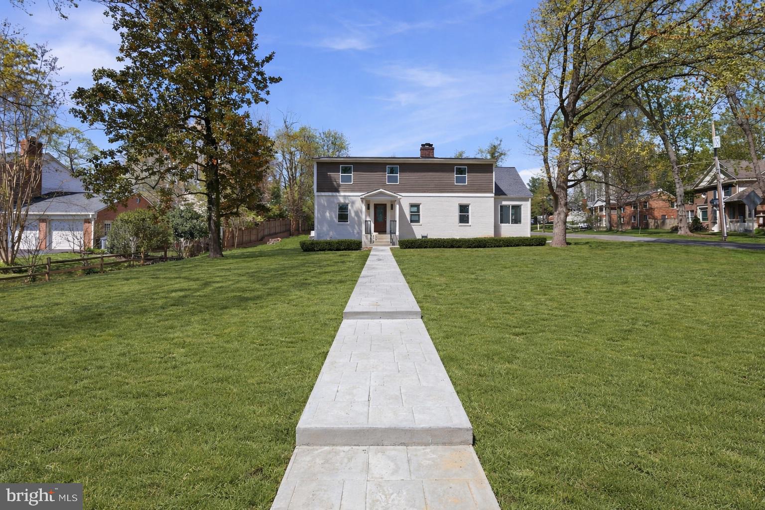 HILLWOOD - Residential