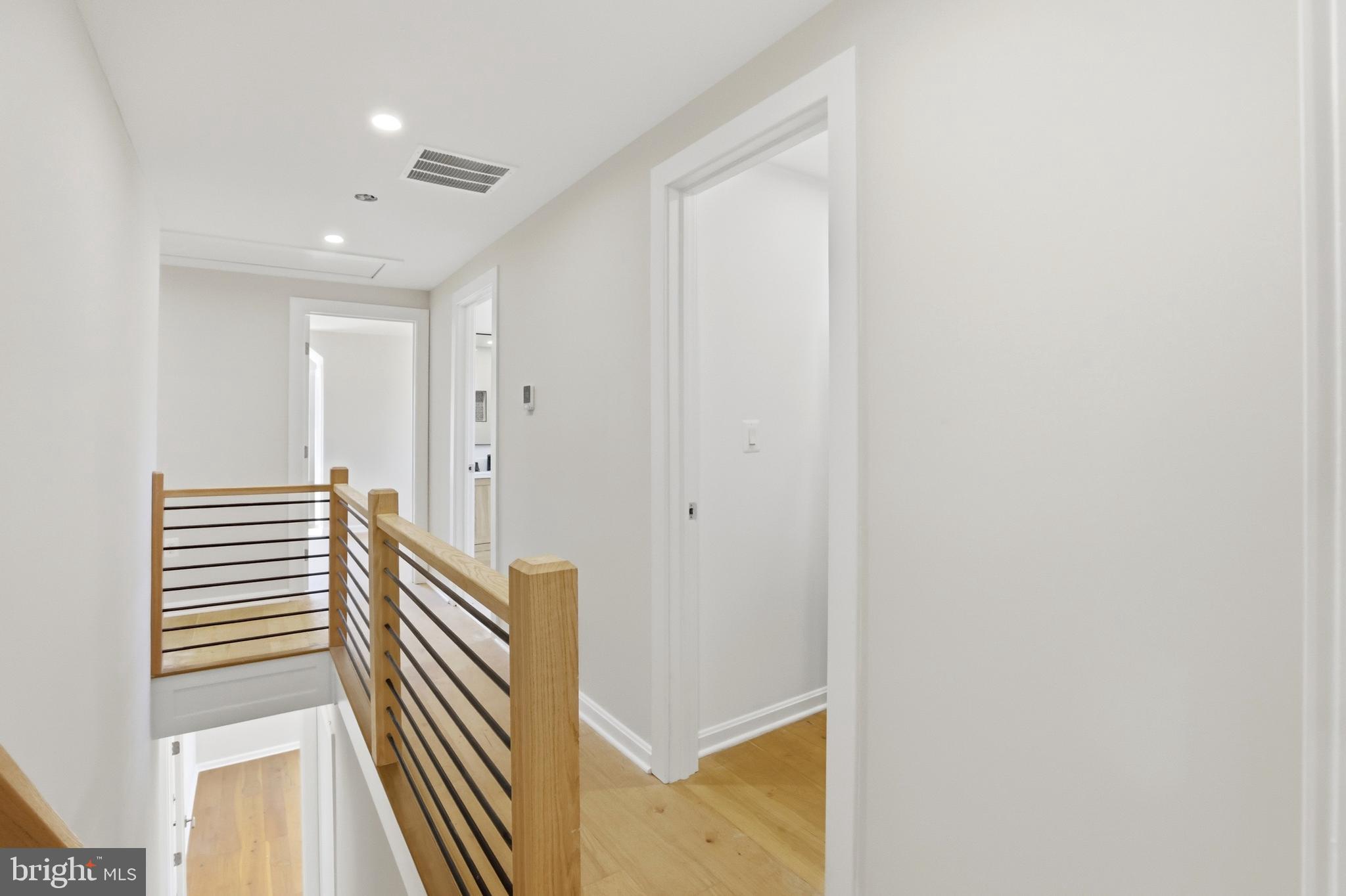 HILLWOOD - Residential