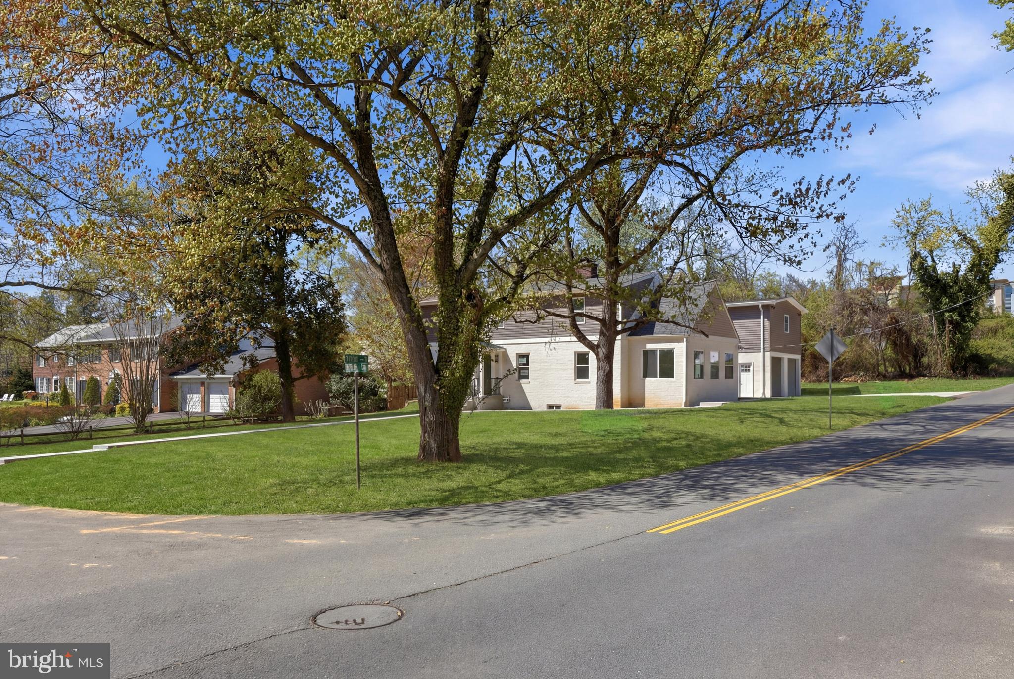 HILLWOOD - Residential