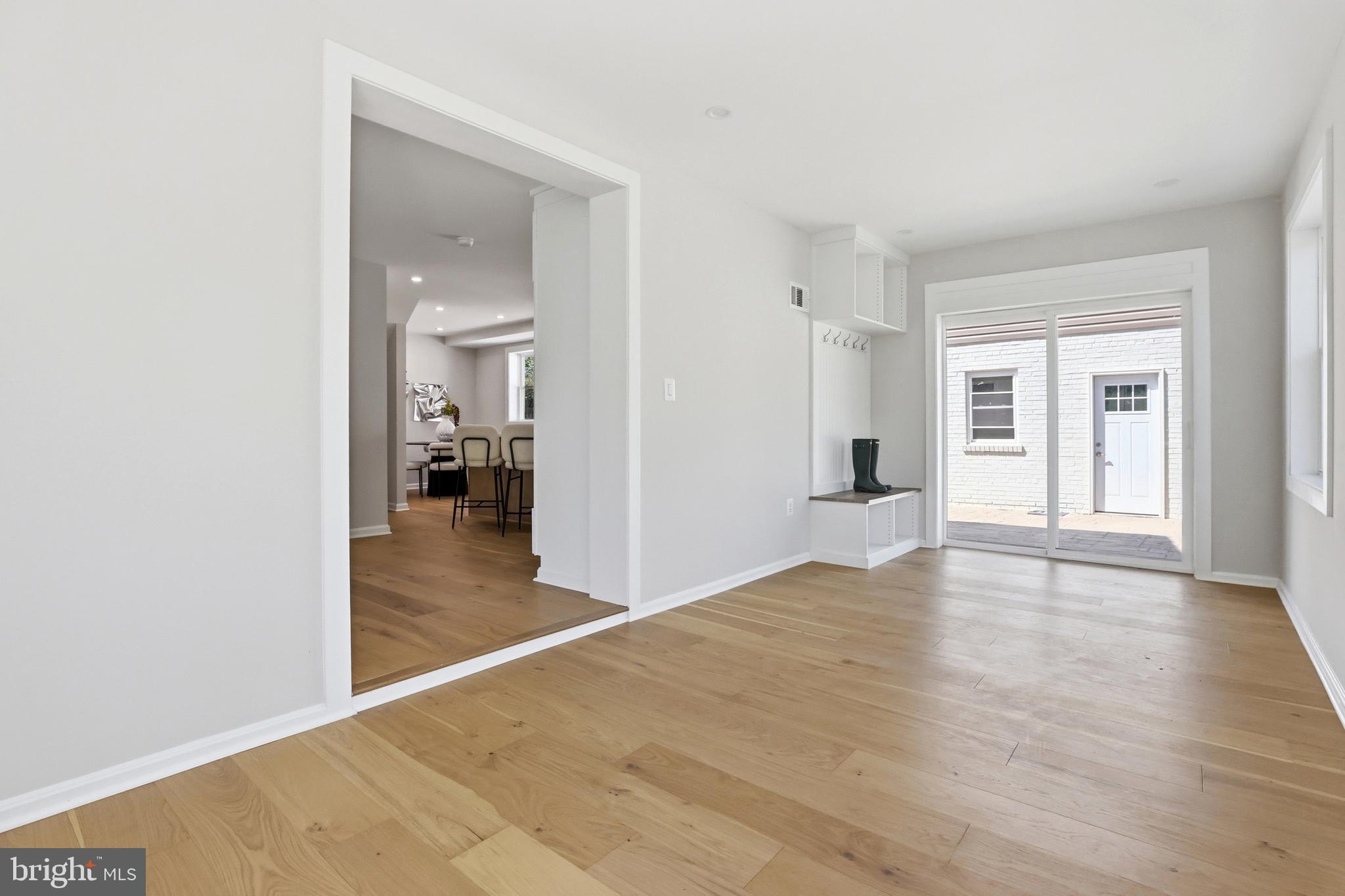 HILLWOOD - Residential