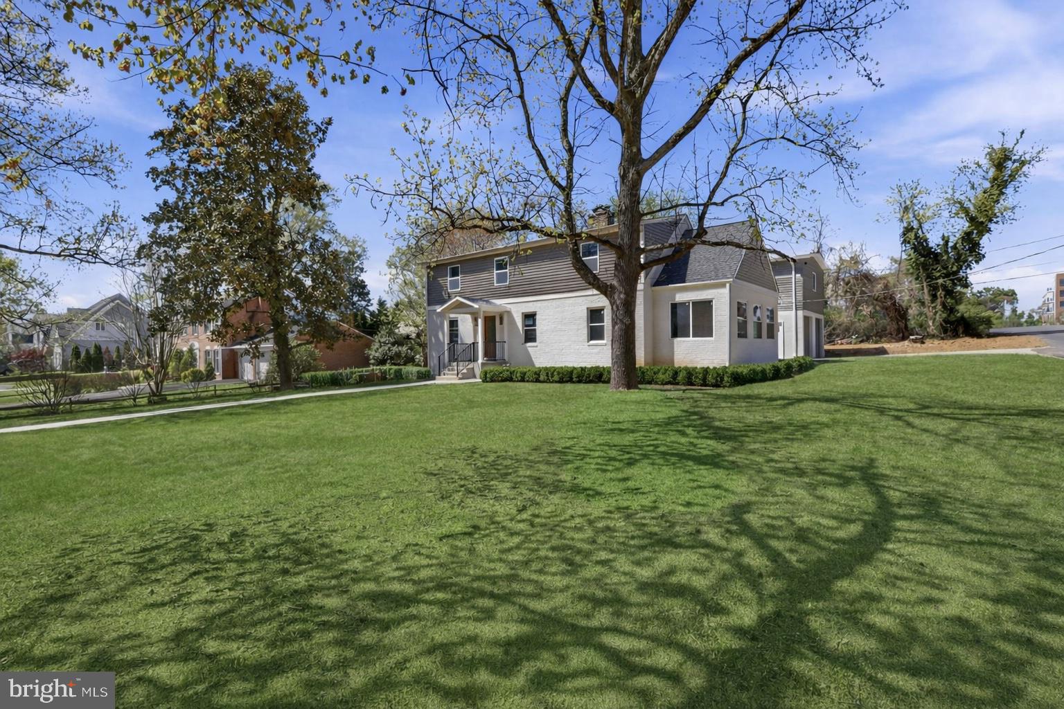 HILLWOOD - Residential