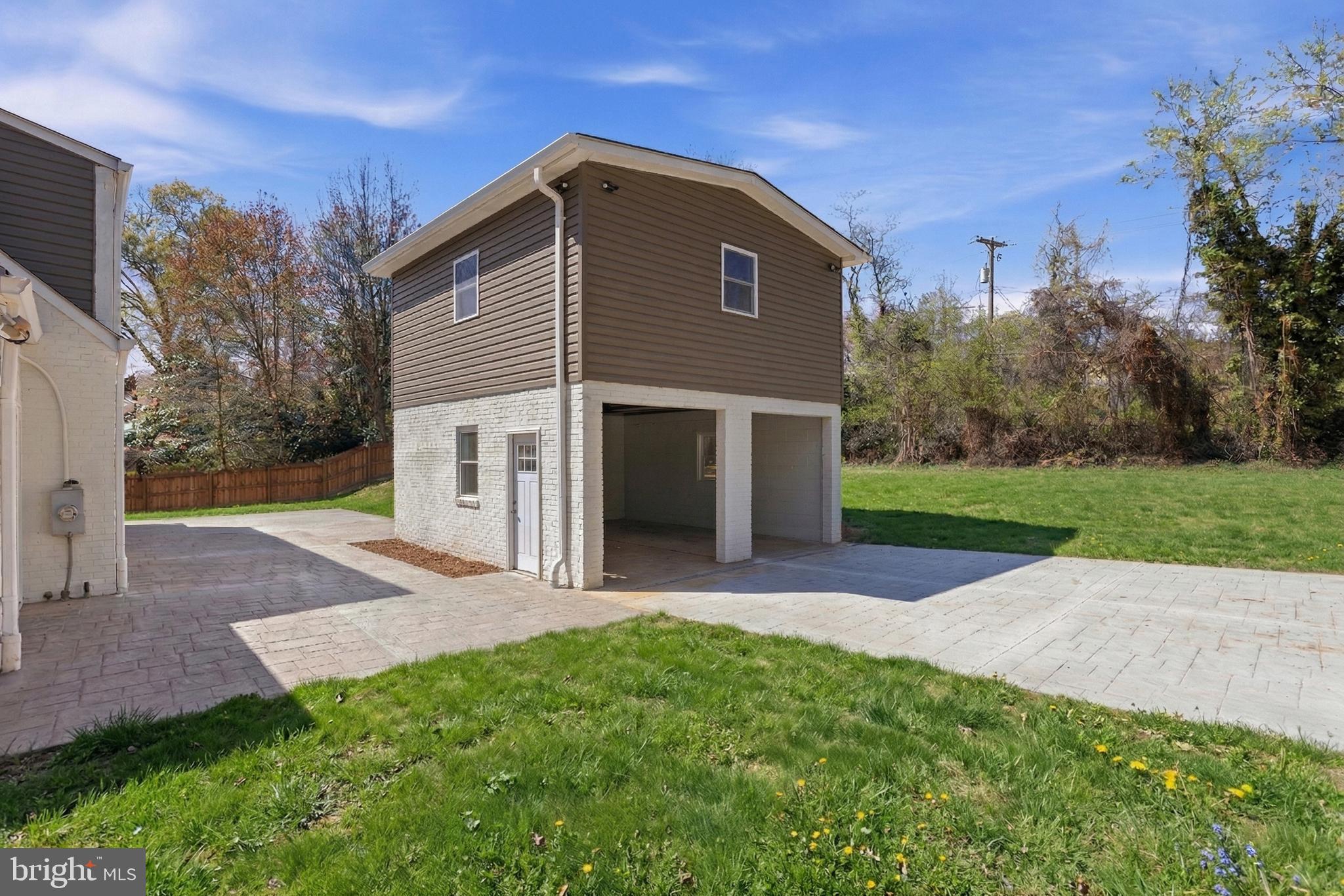 HILLWOOD - Residential