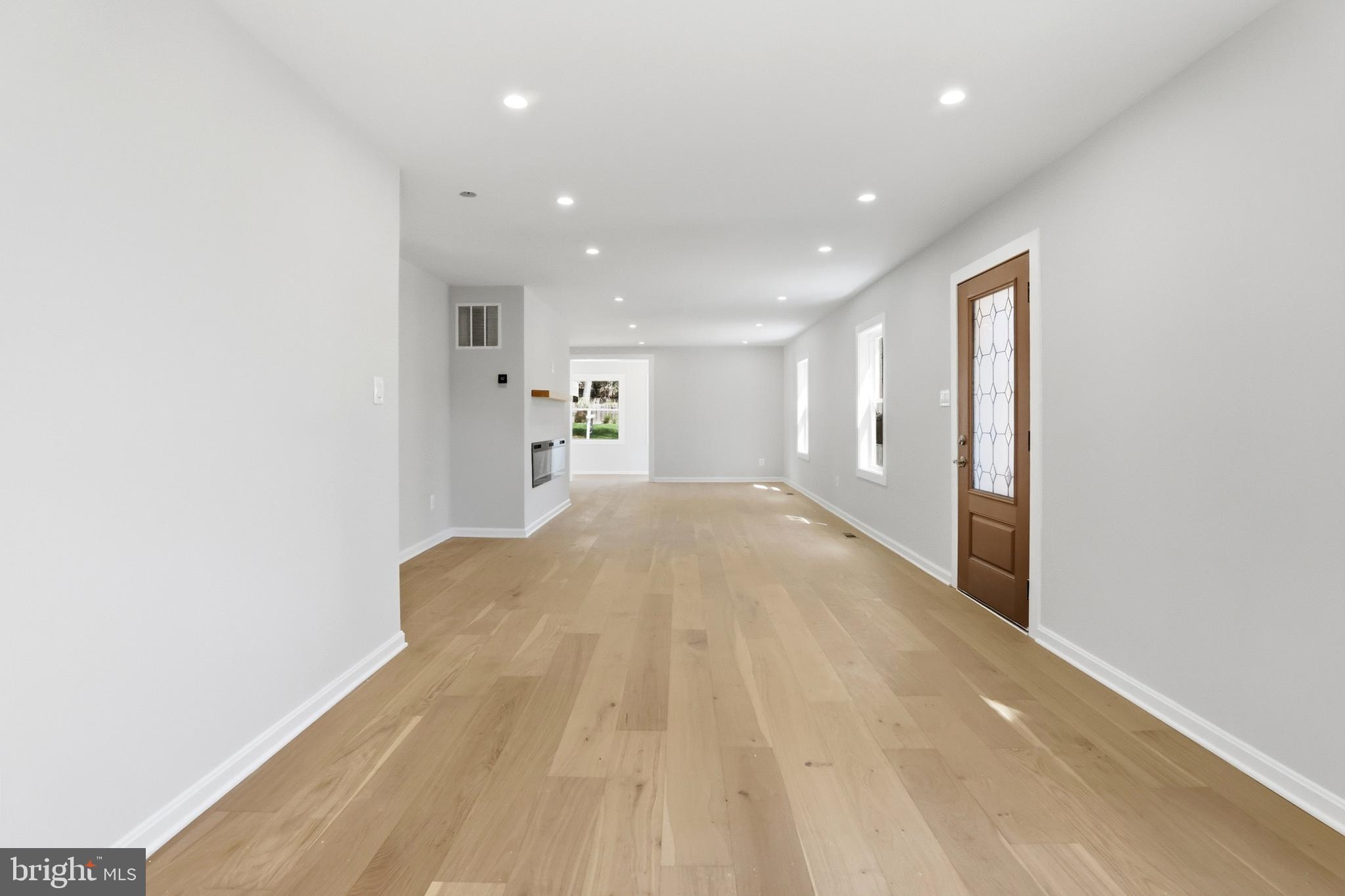 HILLWOOD - Residential