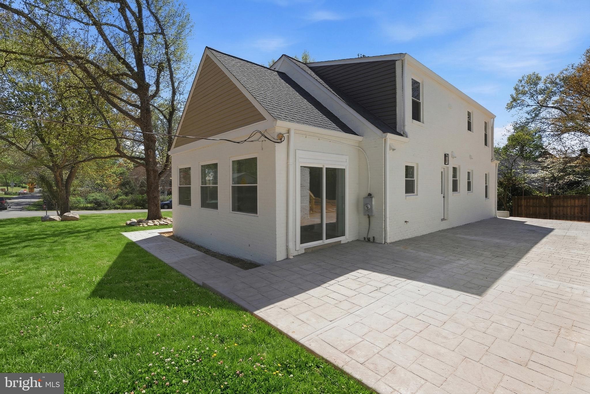 HILLWOOD - Residential