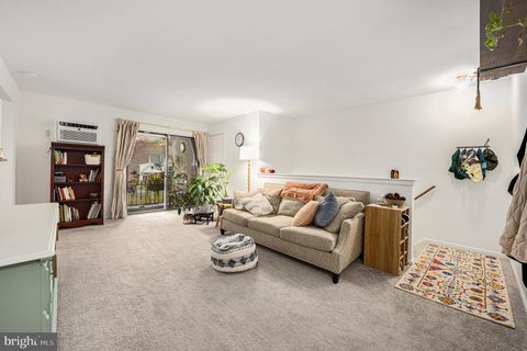 Photo of 612 N Shady Retreat Road, DOYLESTOWN, PA 18901 (MLS # PABU2107050)
