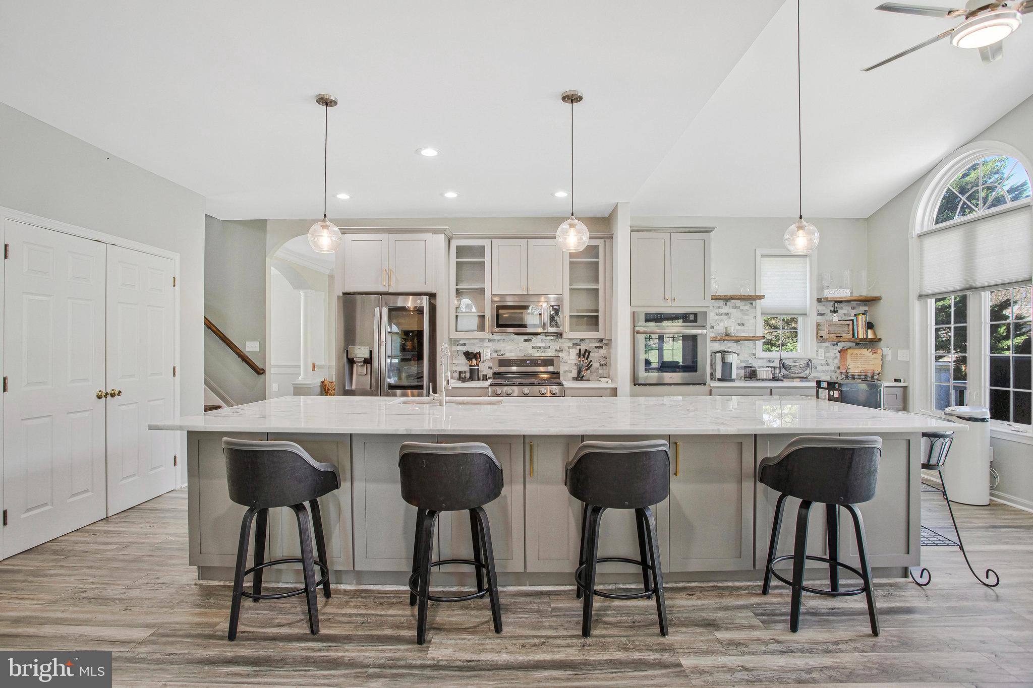 3270 CHANNEL COURT