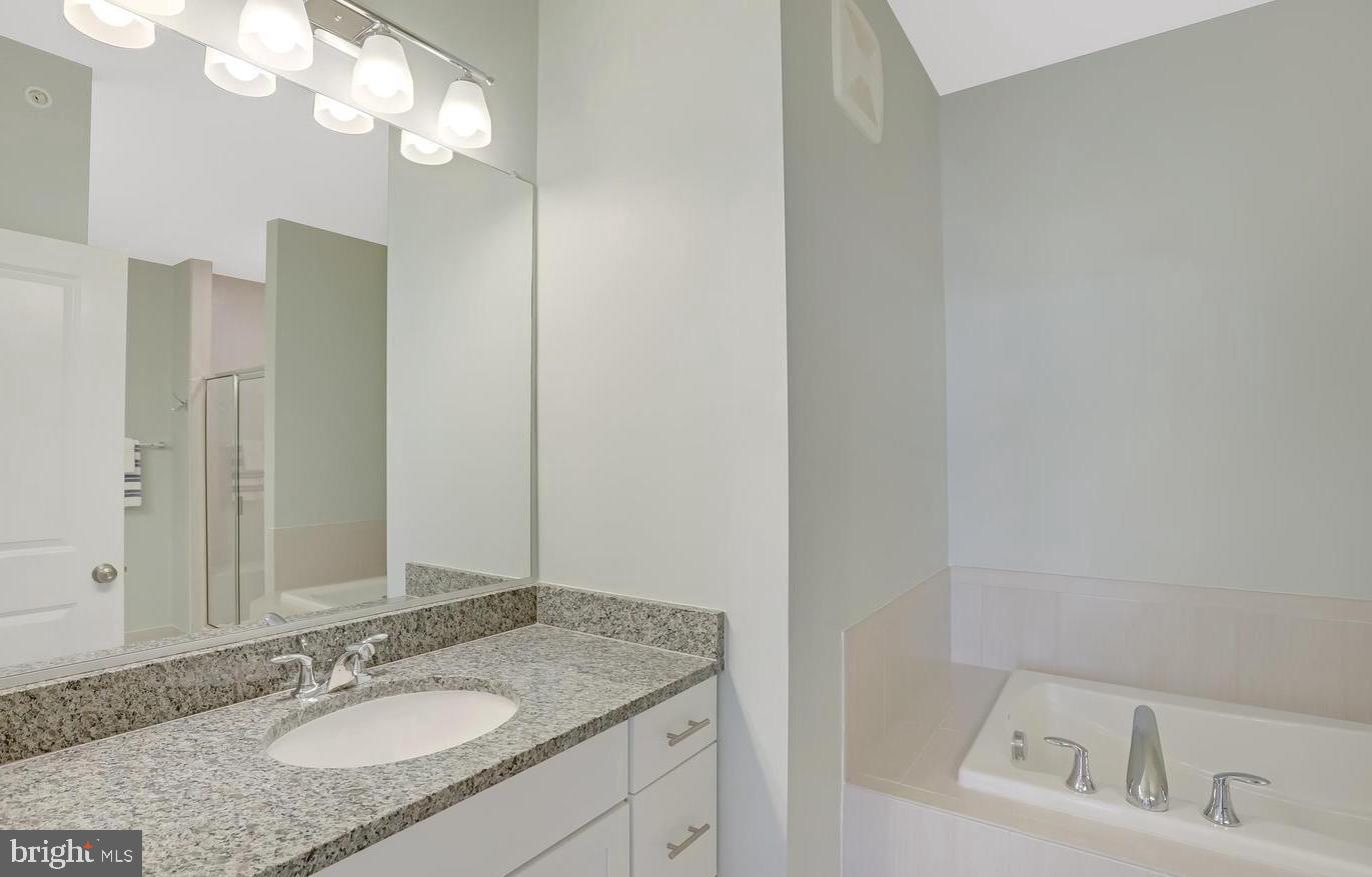 LOFTS AT VILLAGE WALK - Residential Lease