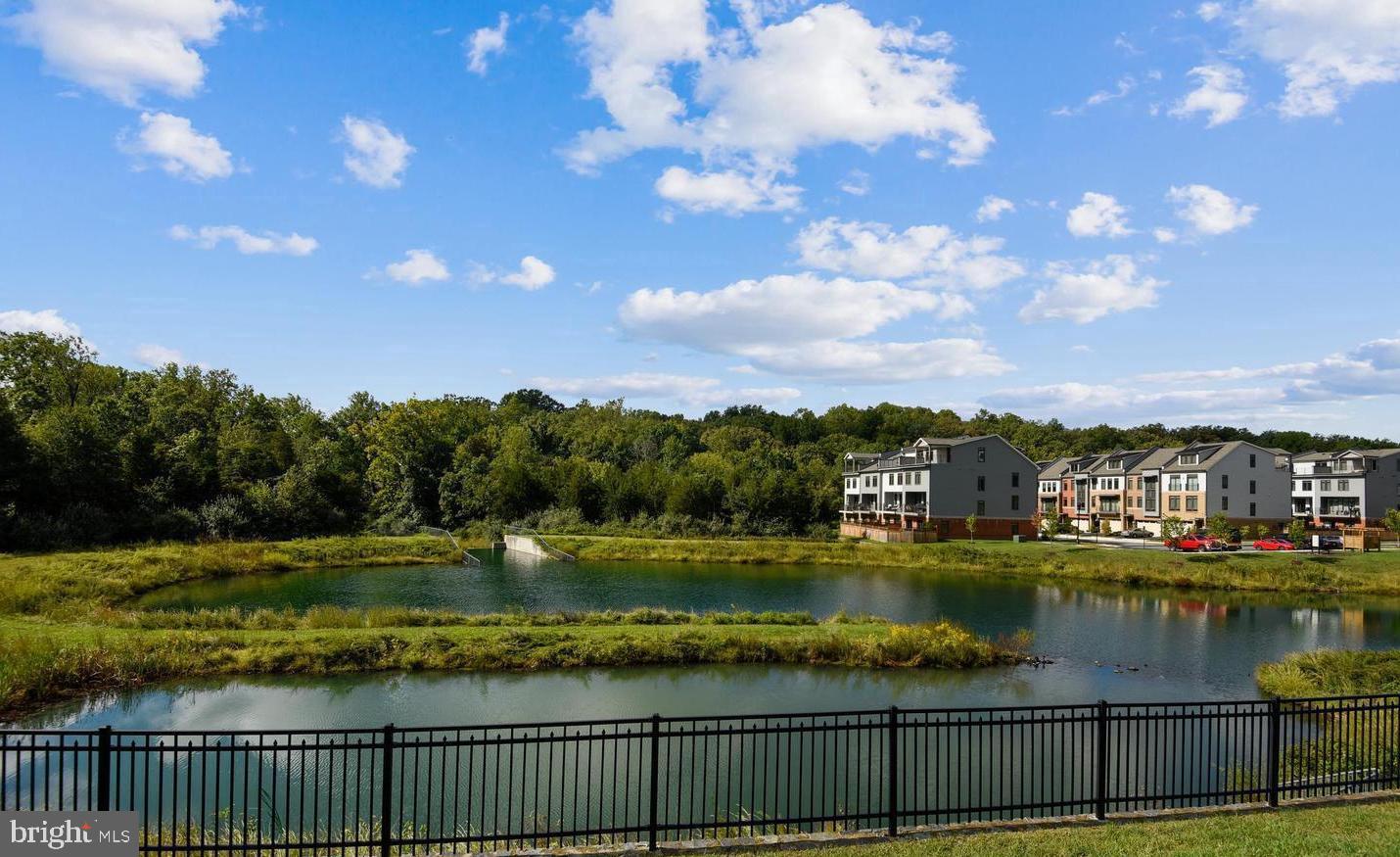 LOFTS AT VILLAGE WALK - Residential Lease