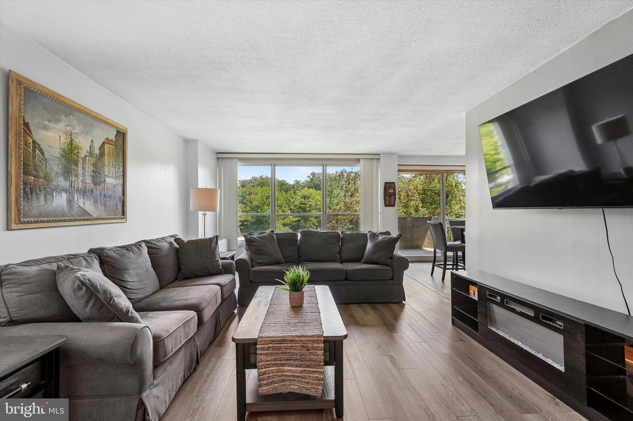 1001 CITY AVENUE W-203