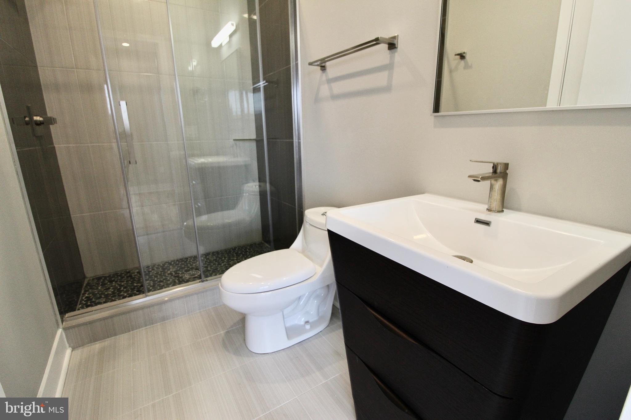 FAIRMOUNT - Residential Lease