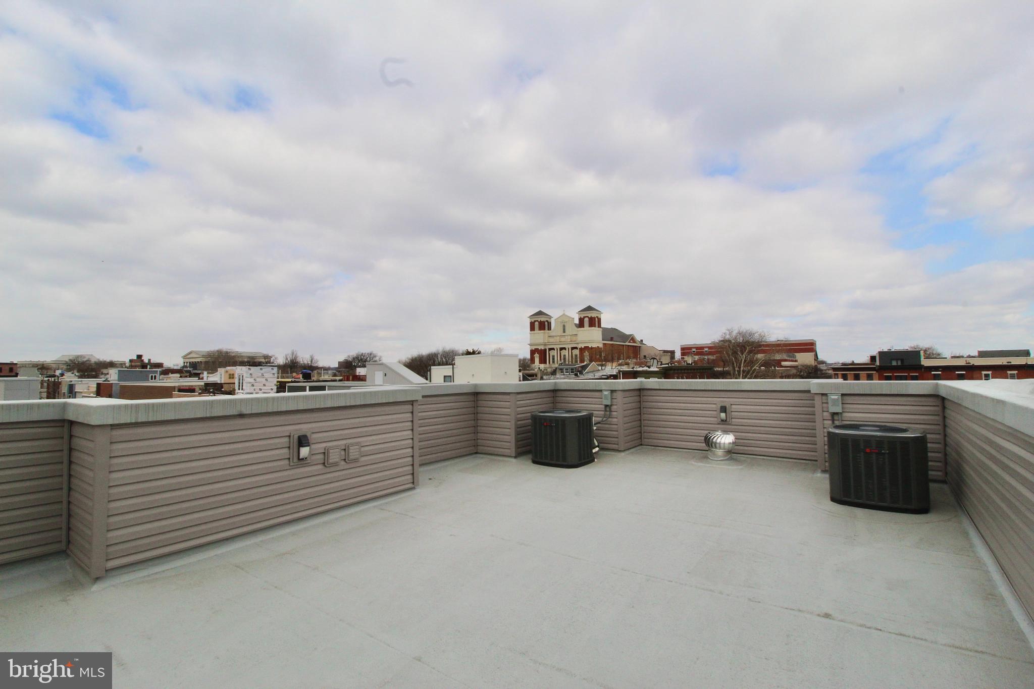 FAIRMOUNT - Residential Lease