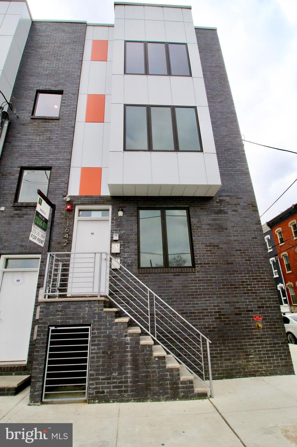 FAIRMOUNT - Residential Lease