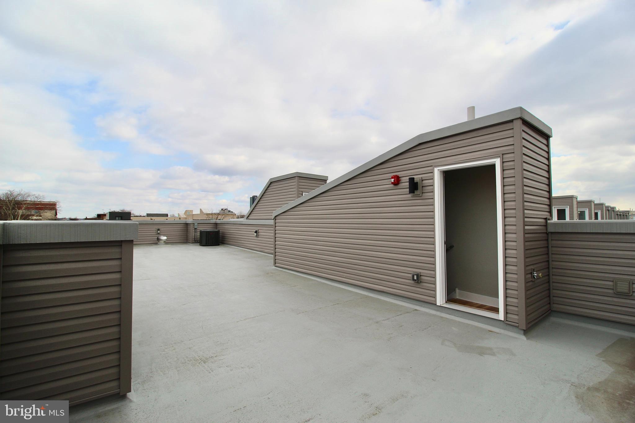 FAIRMOUNT - Residential Lease