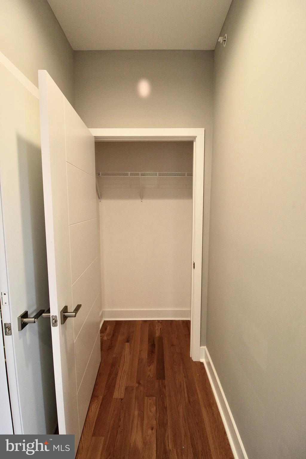 FAIRMOUNT - Residential Lease