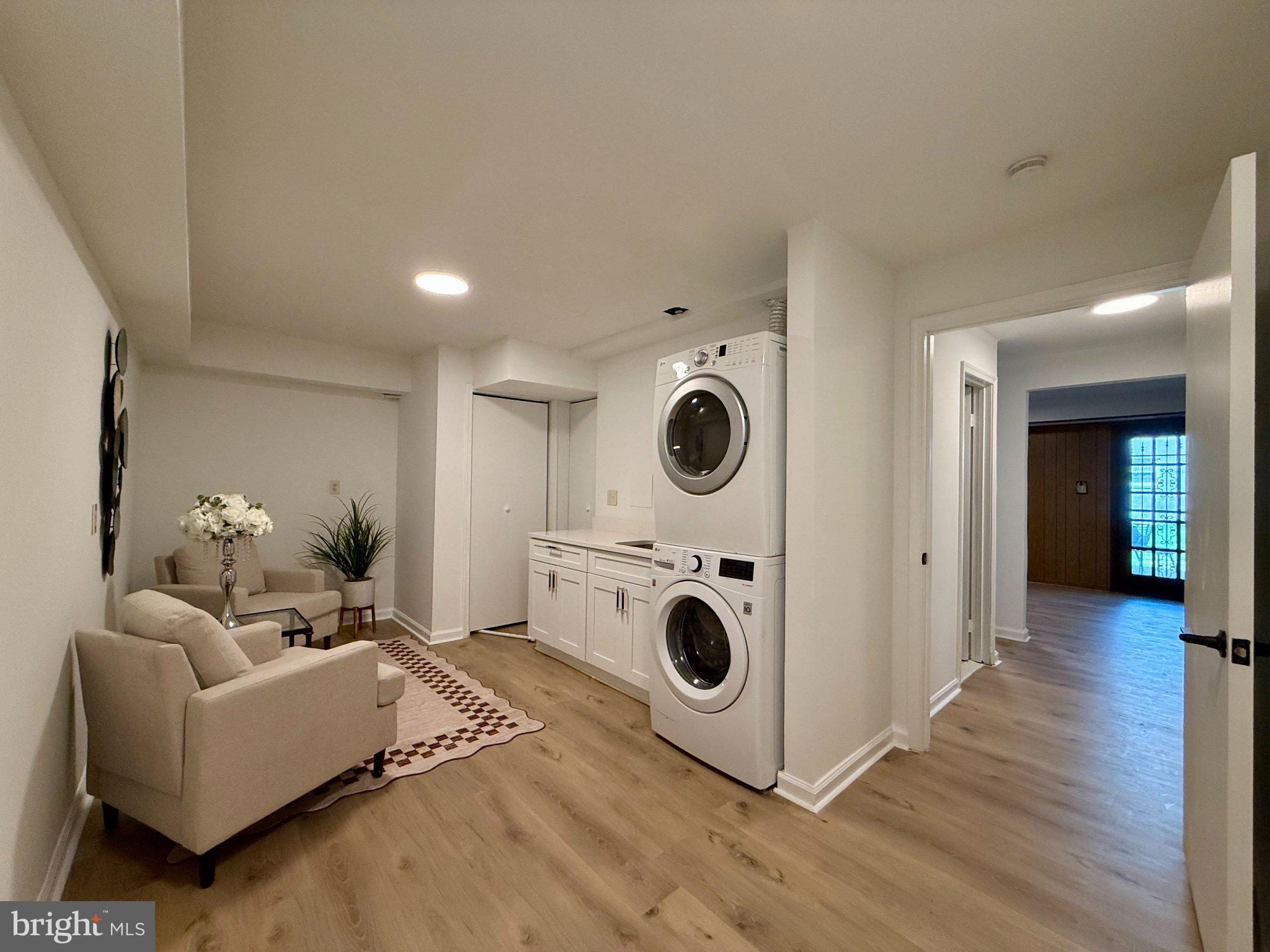 FORT WASHINGTON - Residential