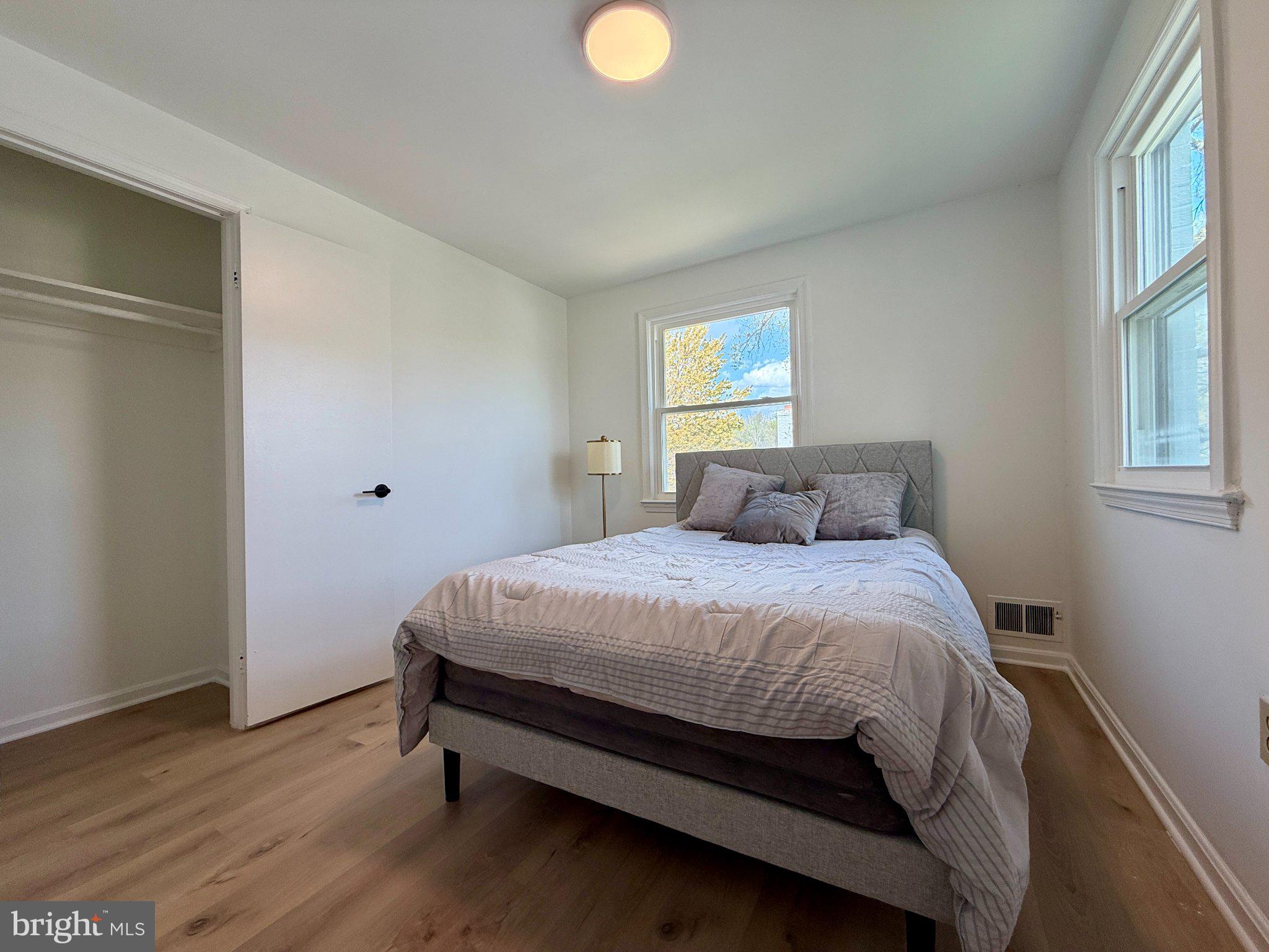 FORT WASHINGTON - Residential