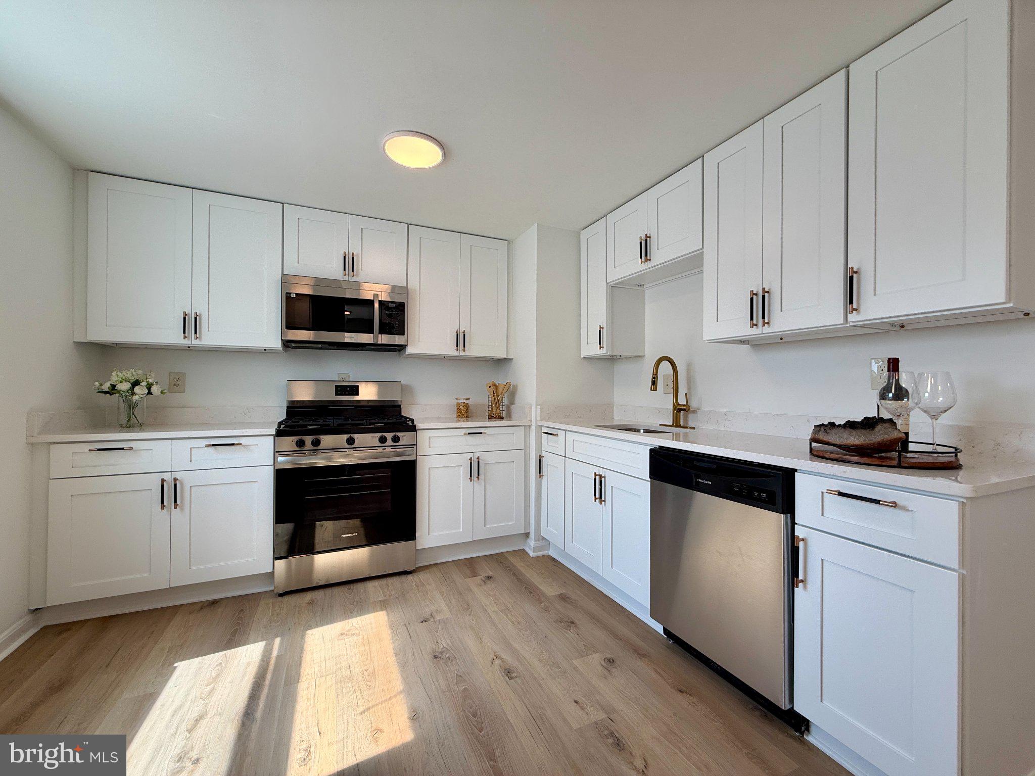 FORT WASHINGTON - Residential