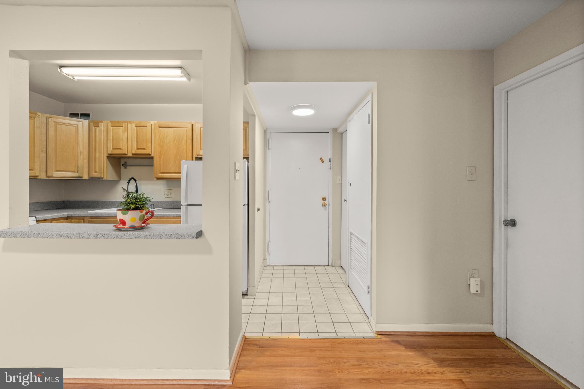 WOODLAKE TOWERS - Residential