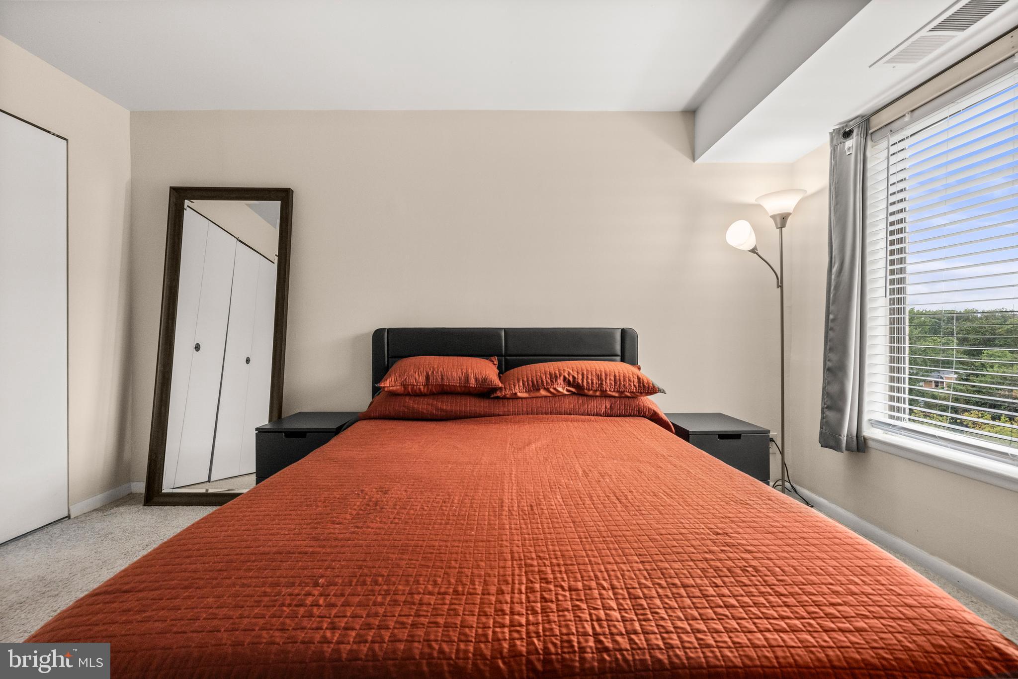 WOODLAKE TOWERS - Residential