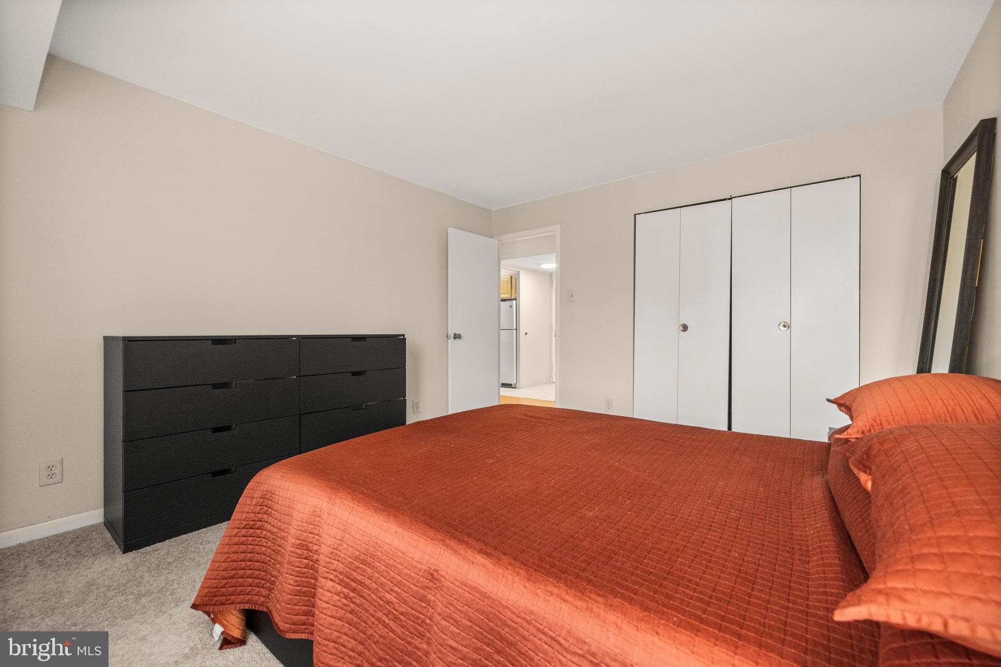 WOODLAKE TOWERS - Residential