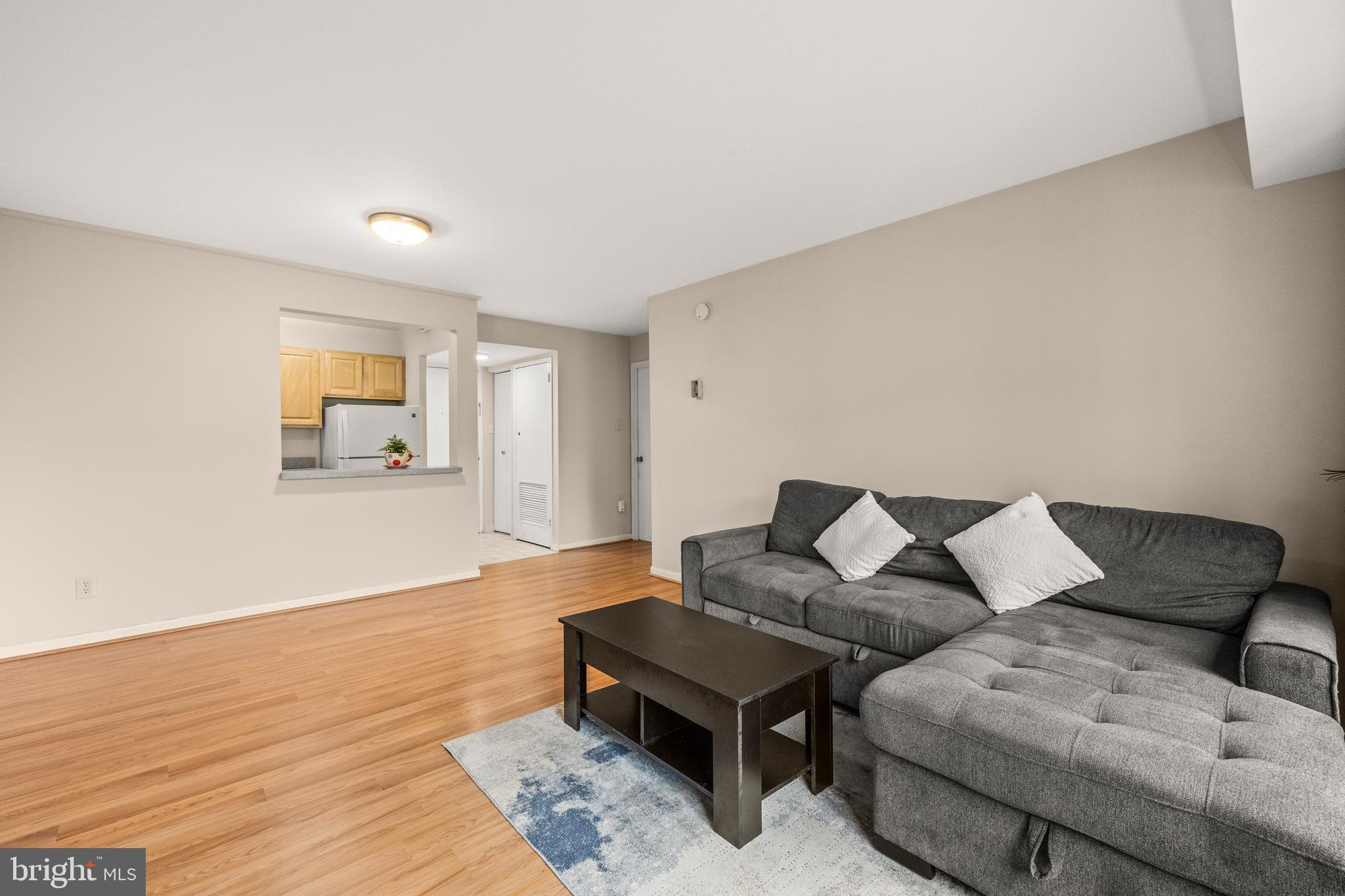 3100 S MANCHESTER STREET 813