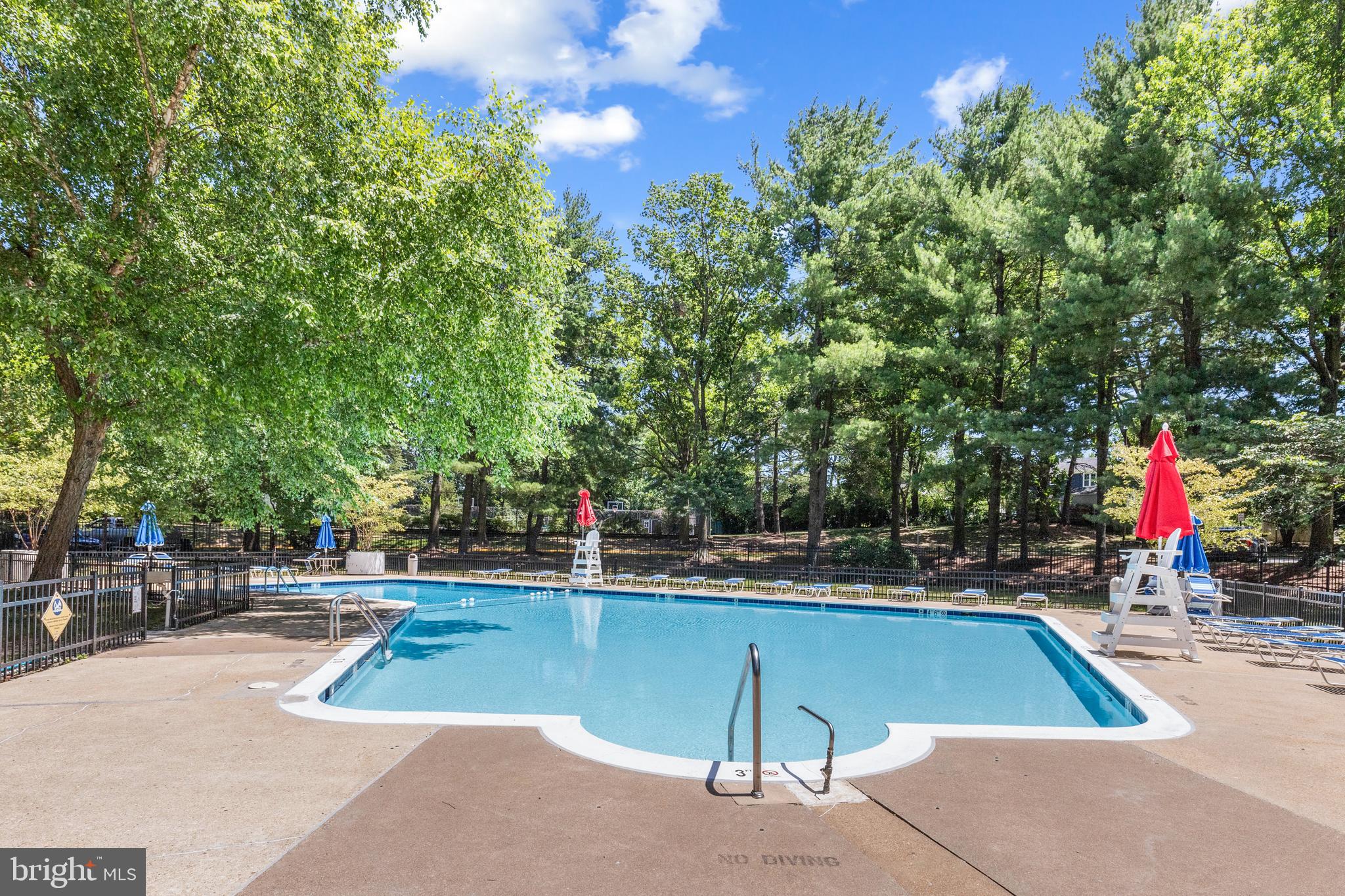 WOODLAKE TOWERS - Residential