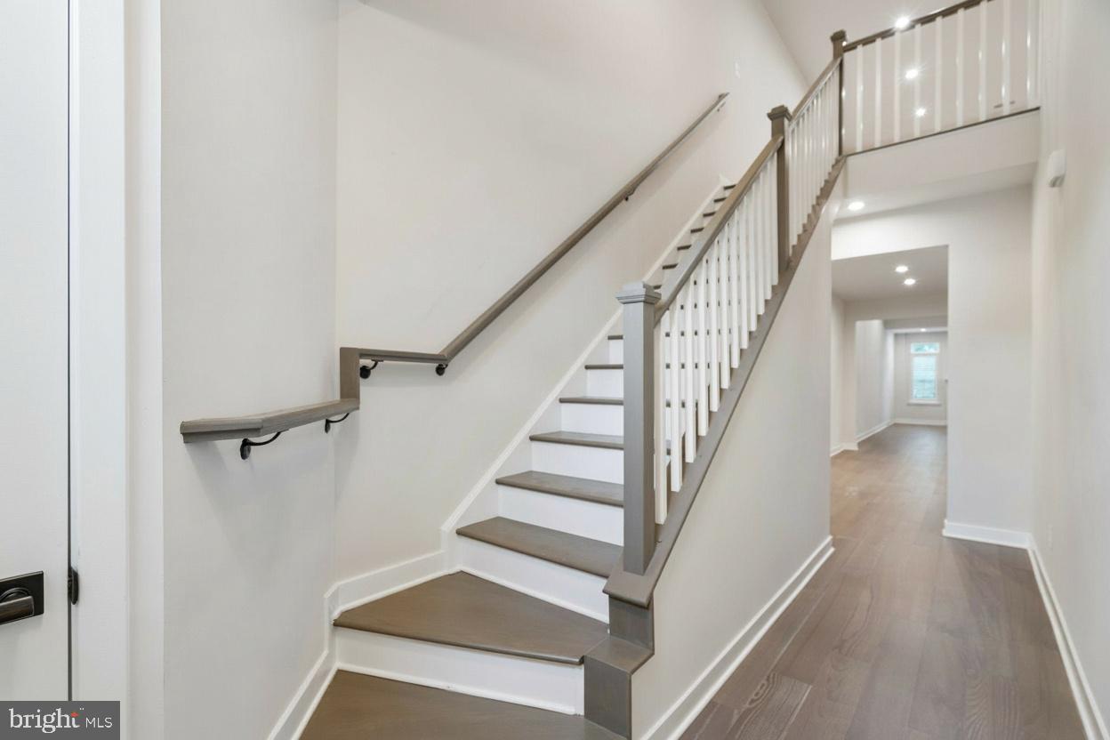 230 HIDDEN ACRES