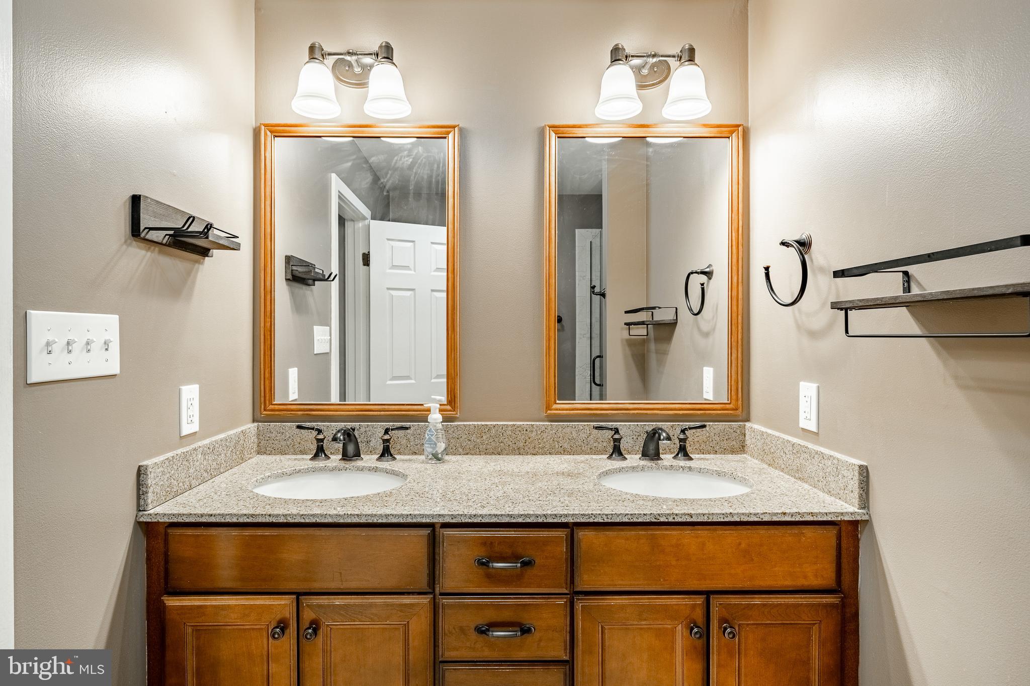 SOUTHPOINT - Residential