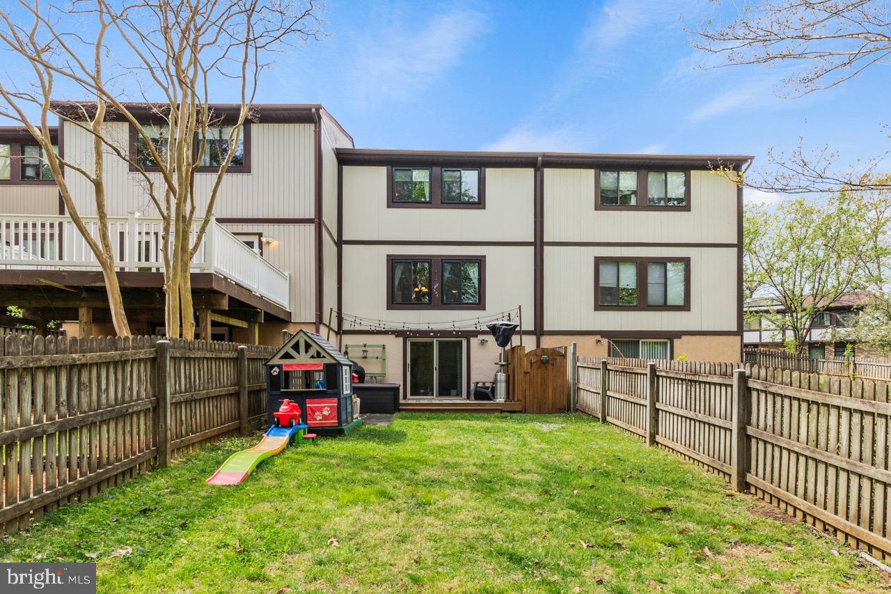 KIMBERLY WOODS VILLAGE - Residential