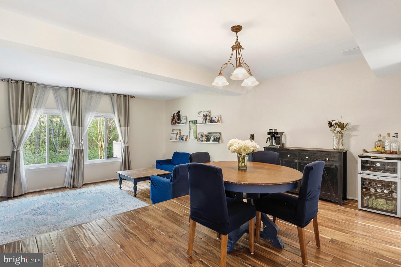 KIMBERLY WOODS VILLAGE - Residential