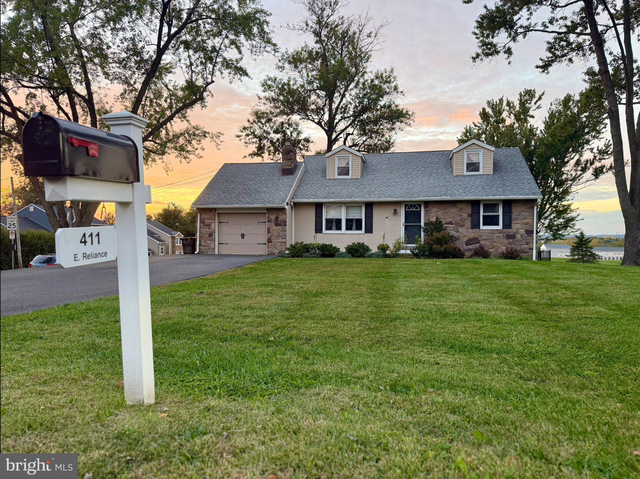 411 E RELIANCE ROAD