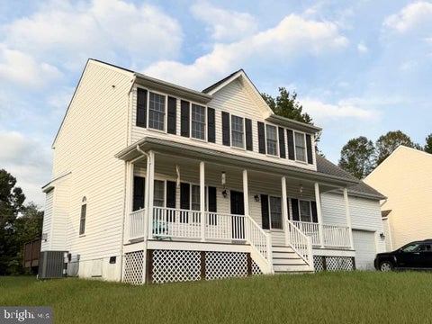 Homes For Sale - 8271 Mamies Place<br/> KING GEORGE, VA 22485