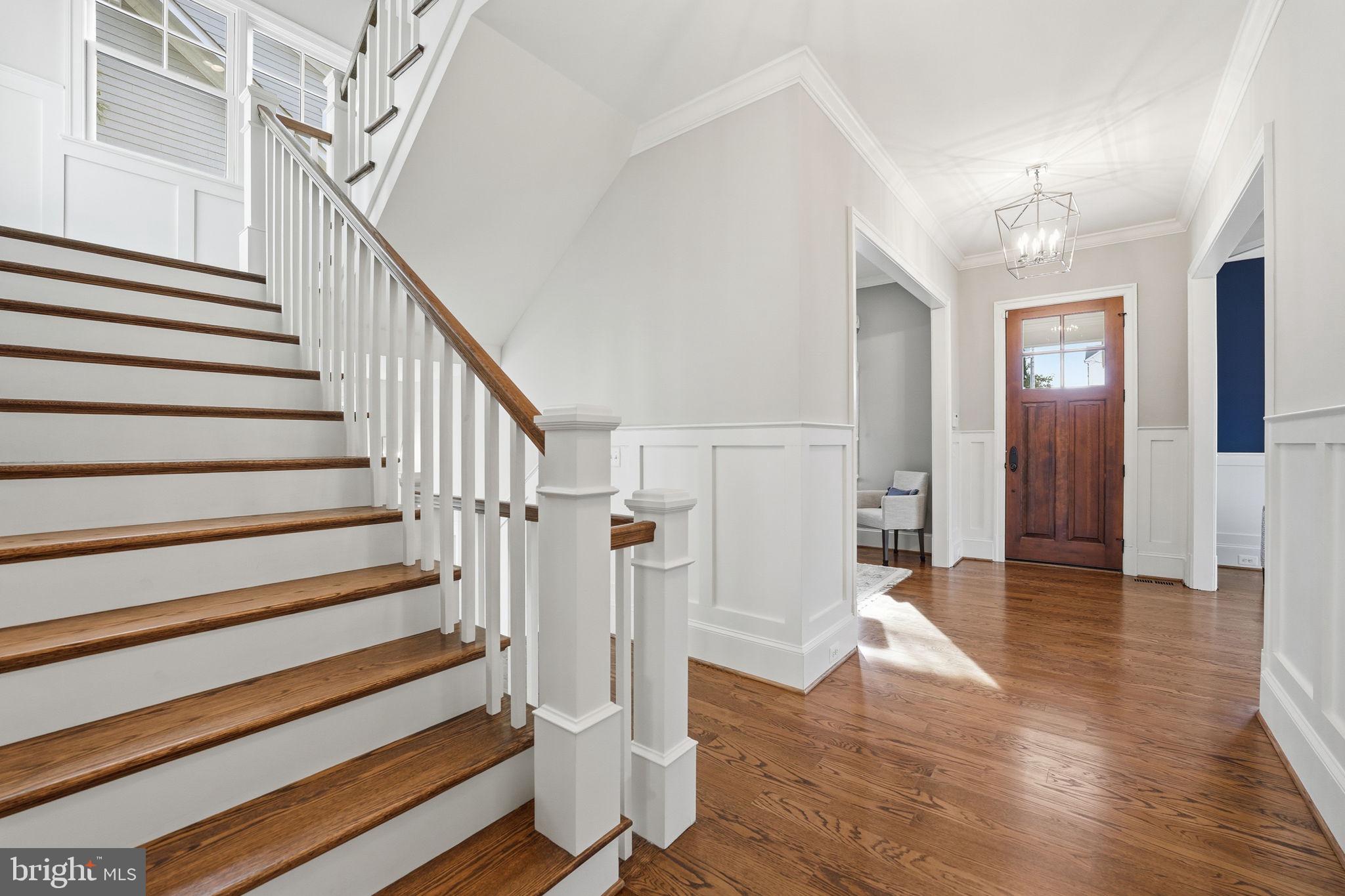 LYON VILLAGE - Residential